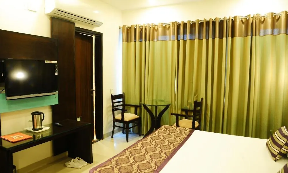 Hotel Jullundur 18 Chandigarh